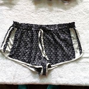 VS knock around shorts